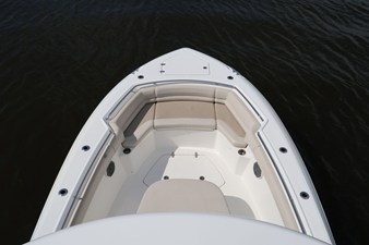 Boston Whaler 330 Outrage 44 2018 Boston Whaler 330 Outrage 45