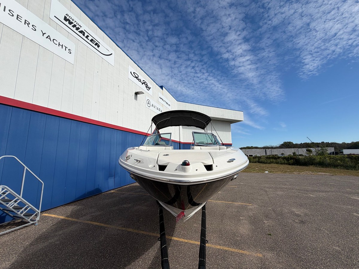 2007 Sea Ray 230 SELECT 3