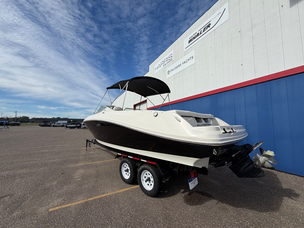 2007 Sea Ray 230 SELECT 5