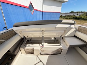 2007 Sea Ray 230 SELECT 17