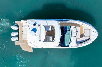 Cruisers Yachts 38 GLS Outboard 6 2026 Cruisers Yachts 38 GLS Outboard 7