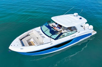 Cruisers Yachts 38 GLS Outboard 13 2026 Cruisers Yachts 38 GLS Outboard 14