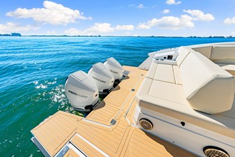 Cruisers Yachts 38 GLS Outboard 55 2026 Cruisers Yachts 38 GLS Outboard 56