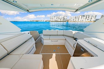 Cruisers Yachts 38 GLS Outboard 58 2026 Cruisers Yachts 38 GLS Outboard 59