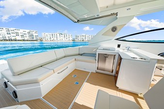 Cruisers Yachts 38 GLS Outboard 61 2026 Cruisers Yachts 38 GLS Outboard 62