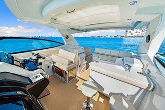 Cruisers Yachts 38 GLS Outboard 66 2026 Cruisers Yachts 38 GLS Outboard 67