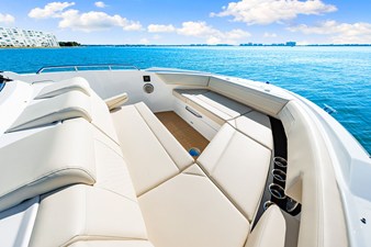 Cruisers Yachts 38 GLS Outboard 70 2026 Cruisers Yachts 38 GLS Outboard 71