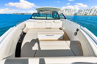 Cruisers Yachts 38 GLS Outboard 71 2026 Cruisers Yachts 38 GLS Outboard 72