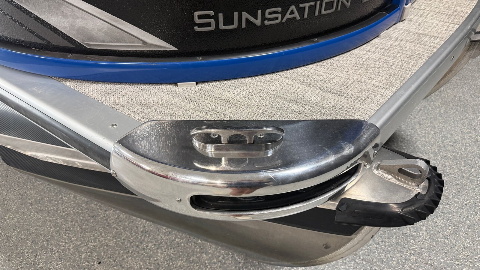 2018 Premier 230 SUNSATION 10