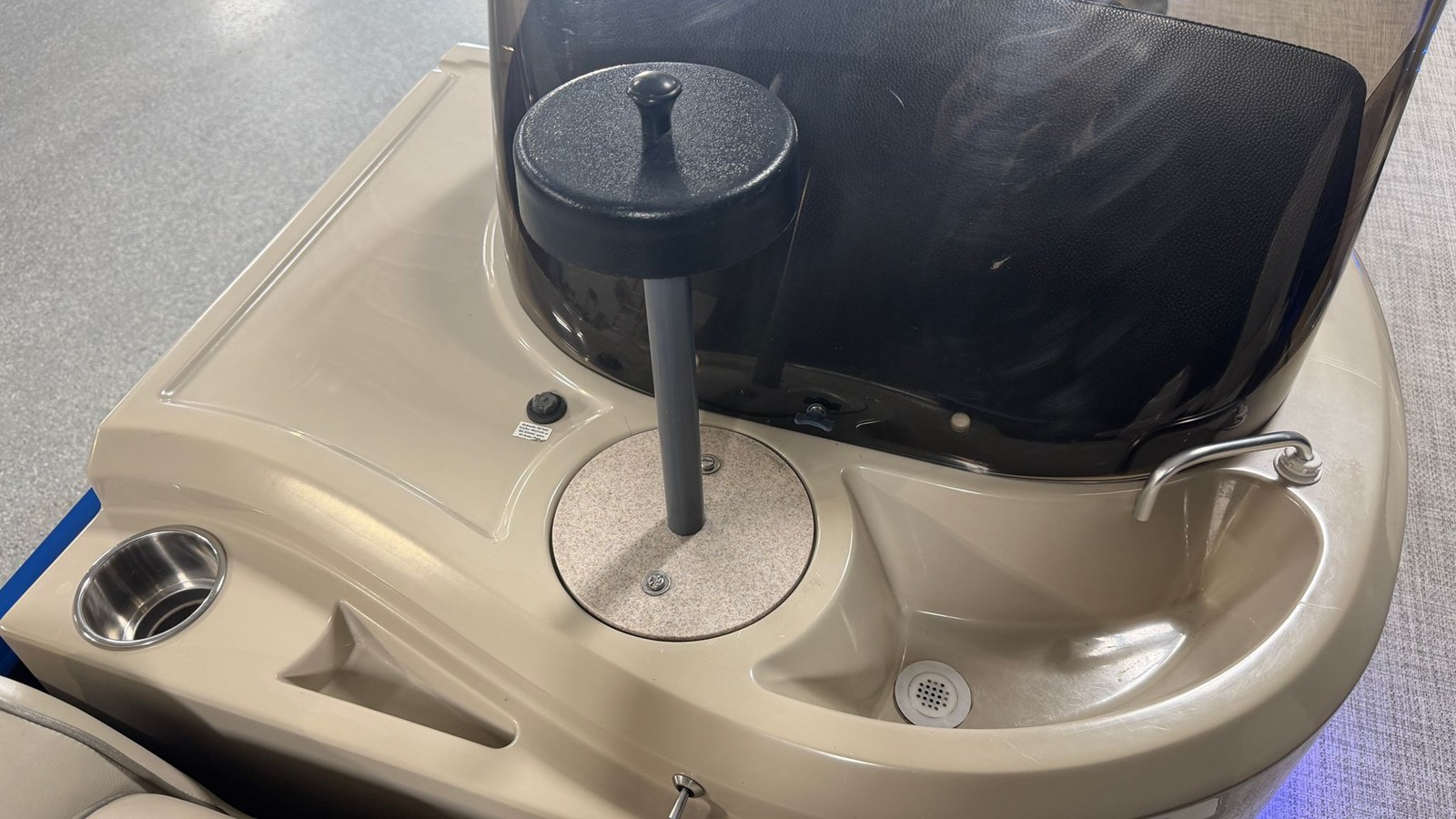 2018 Premier 230 SUNSATION 25