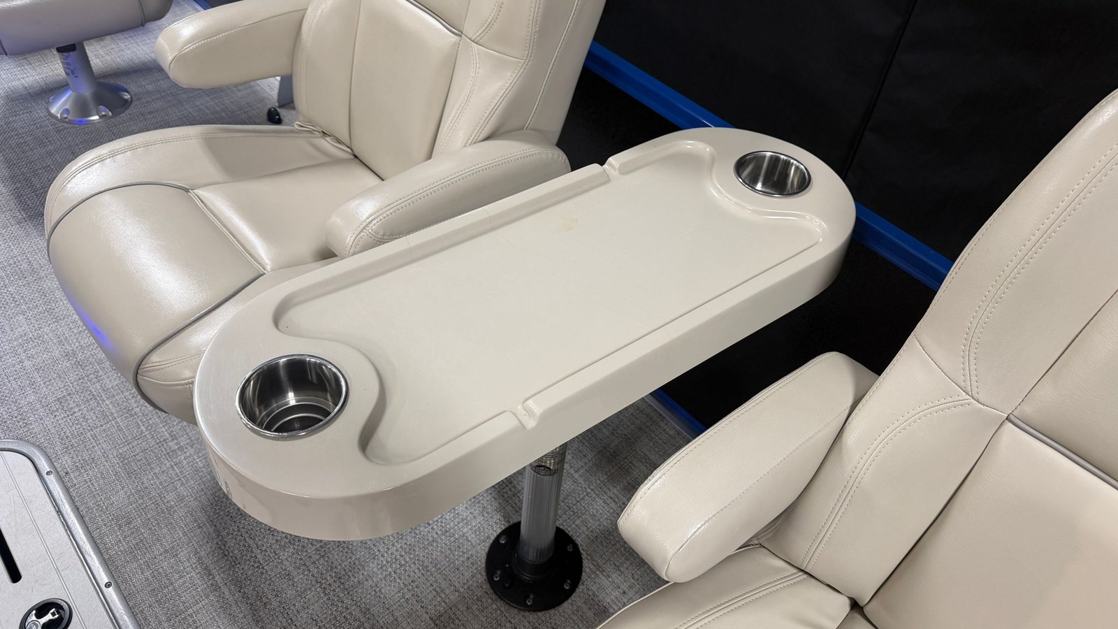 2018 Premier 230 SUNSATION 31