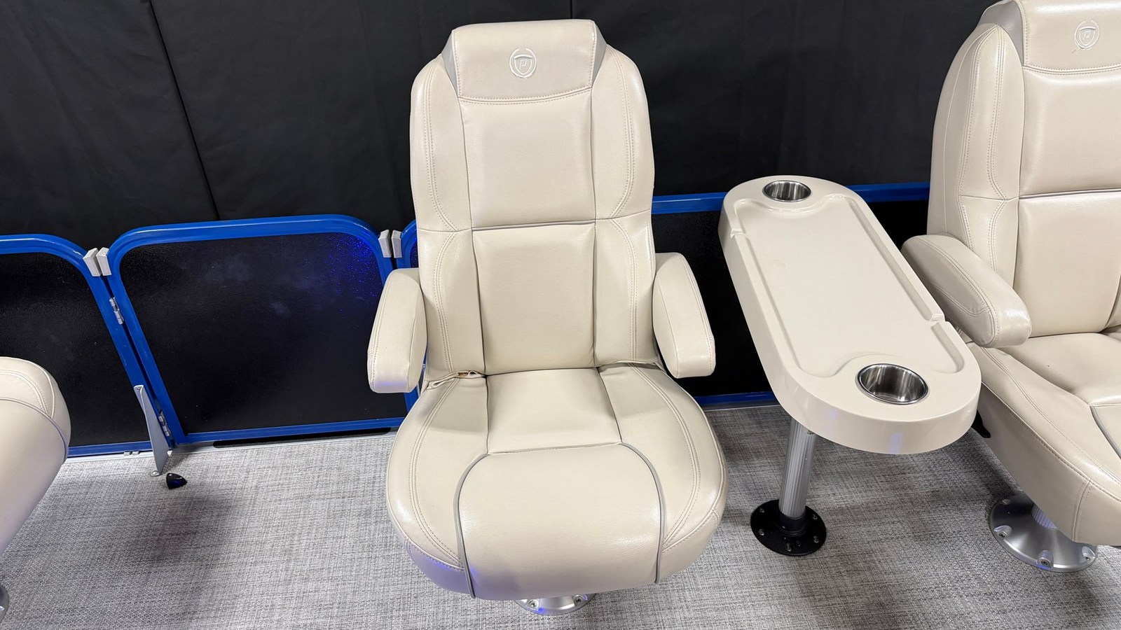 2018 Premier 230 SUNSATION 32