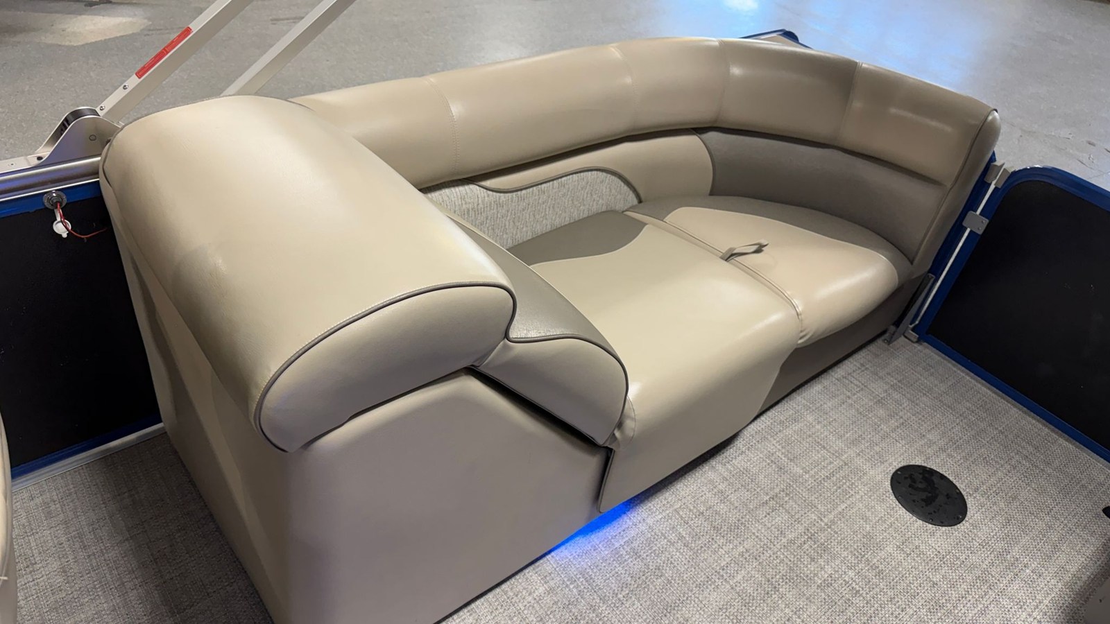 2018 Premier 230 SUNSATION 59