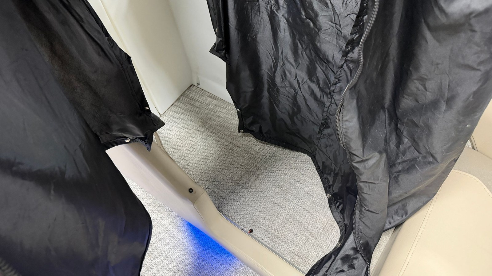 2018 Premier 230 SUNSATION 61