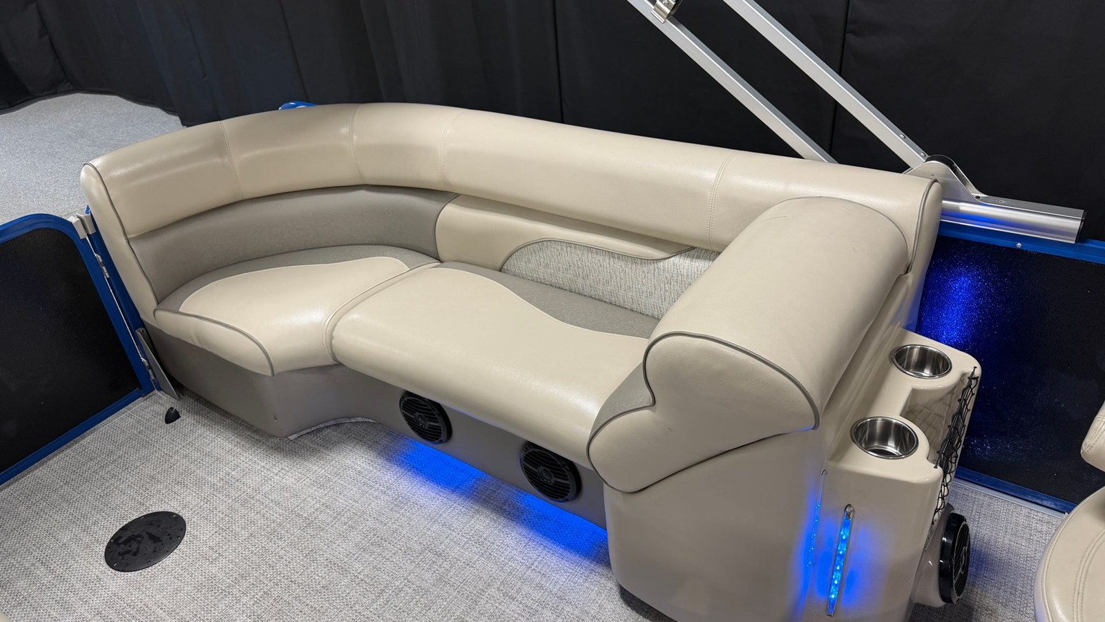2018 Premier 230 SUNSATION 67