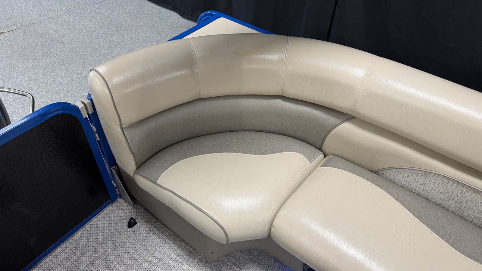 2018 Premier 230 SUNSATION 73