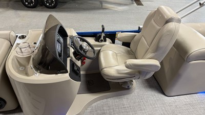 2018 Premier 230 SUNSATION 43