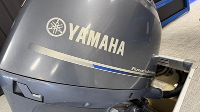 2018 Premier 230 SUNSATION 87