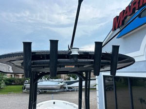 2027 Boston Whaler 250 Dauntless 13