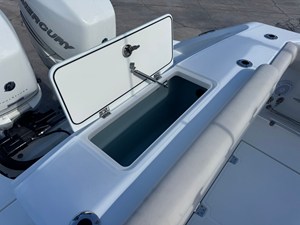 Boston Whaler 33 OR 7 2017 Boston Whaler 33 OR 8