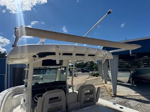 Boston Whaler 33 OR 12 2017 Boston Whaler 33 OR 13