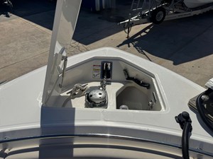 Boston Whaler 33 OR 20 2017 Boston Whaler 33 OR 21