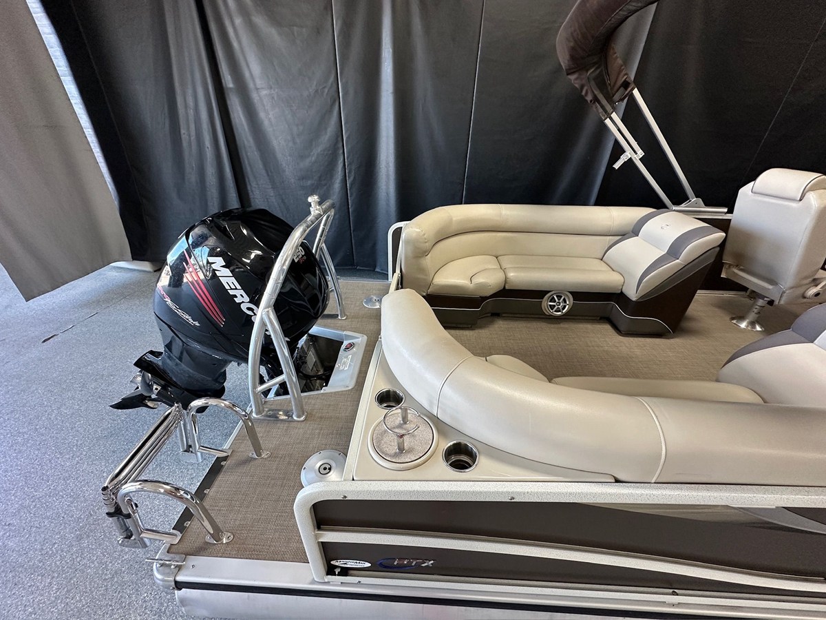 2017 Premier 250 SOLARIS 3