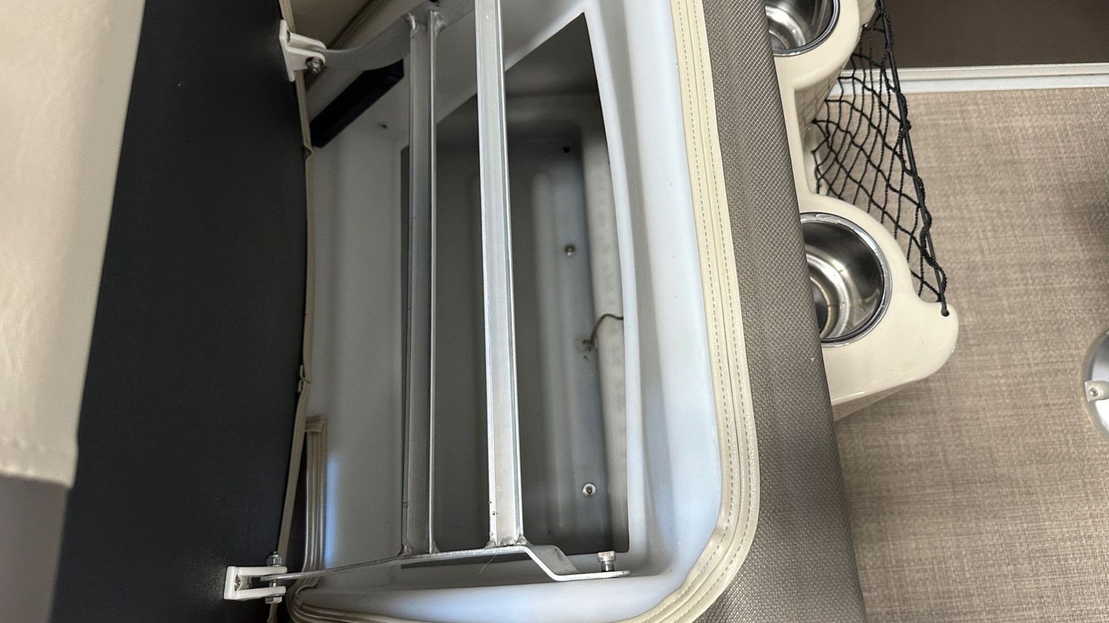 2017 Premier 250 SOLARIS 24