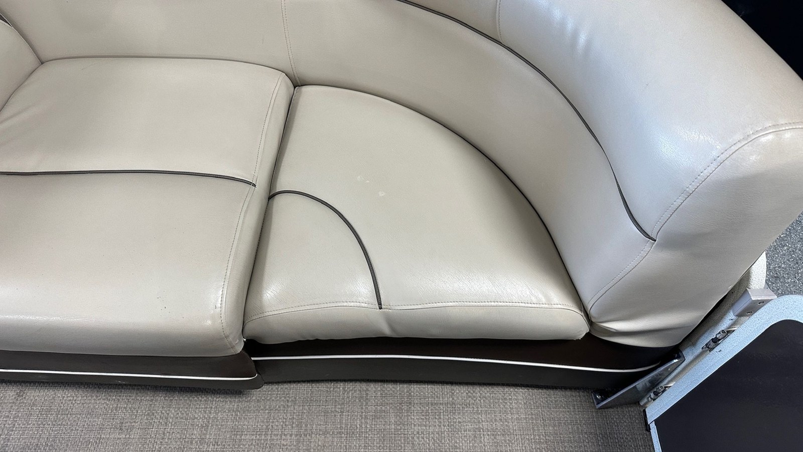 2017 Premier 250 SOLARIS 48