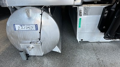 2017 Premier 250 SOLARIS 15