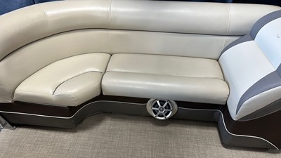 2017 Premier 250 SOLARIS 18