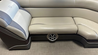 2017 Premier 250 SOLARIS 27
