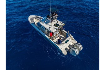 Boston Whaler 360 Outrage 50 2026 Boston Whaler 360 Outrage 51