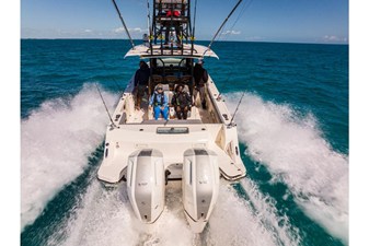 Boston Whaler 360 Outrage 53 2026 Boston Whaler 360 Outrage 54