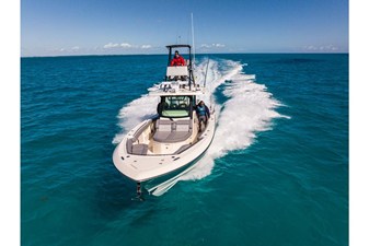 Boston Whaler 360 Outrage 57 2026 Boston Whaler 360 Outrage 58