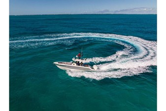 Boston Whaler 360 Outrage 67 2026 Boston Whaler 360 Outrage 68