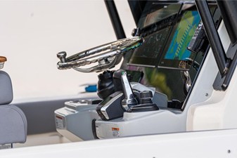 Boston Whaler 360 Outrage 71 2026 Boston Whaler 360 Outrage 72