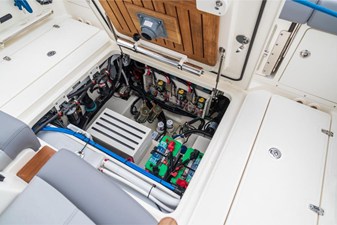Boston Whaler 360 Outrage 75 2026 Boston Whaler 360 Outrage 76