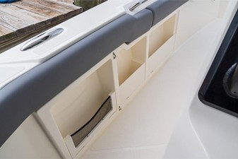 Boston Whaler 360 Outrage 91 2026 Boston Whaler 360 Outrage 92