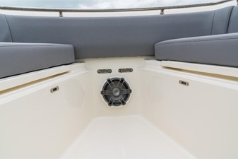 Boston Whaler 360 Outrage 120 2026 Boston Whaler 360 Outrage 121