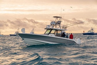 Boston Whaler 360 Outrage 142 2026 Boston Whaler 360 Outrage 143