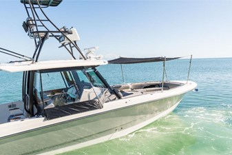 Boston Whaler 360 Outrage 151 2026 Boston Whaler 360 Outrage 152