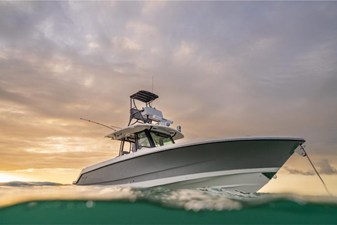 Boston Whaler 360 Outrage 179 2026 Boston Whaler 360 Outrage 180