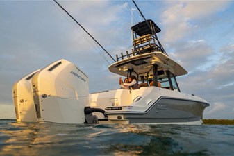 Boston Whaler 360 Outrage 185 2026 Boston Whaler 360 Outrage 186