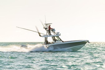 Boston Whaler 360 Outrage 200 2026 Boston Whaler 360 Outrage 201