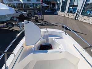 2027 Boston Whaler 130 Super Sport 9