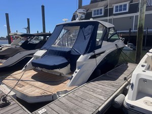 Sea Ray 320 SUNDANCER 4 2019 Sea Ray 320 SUNDANCER 5