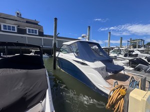 Sea Ray 320 SUNDANCER 5 2019 Sea Ray 320 SUNDANCER 6