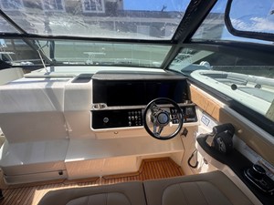 Sea Ray 320 SUNDANCER 10 2019 Sea Ray 320 SUNDANCER 11