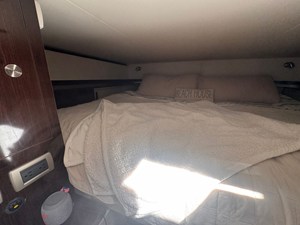 Sea Ray 320 SUNDANCER 21 2019 Sea Ray 320 SUNDANCER 22